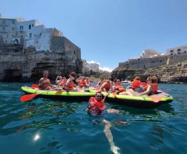 15-16-17 Agosto, Tour in Kayak a Polignano a Mare