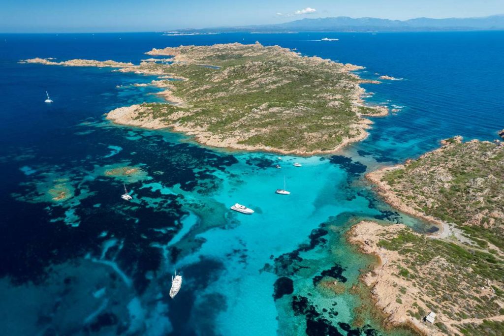 Tour in barca a La Maddalena: cosa vedere Tour in barca a La Maddalena: cosa vedere