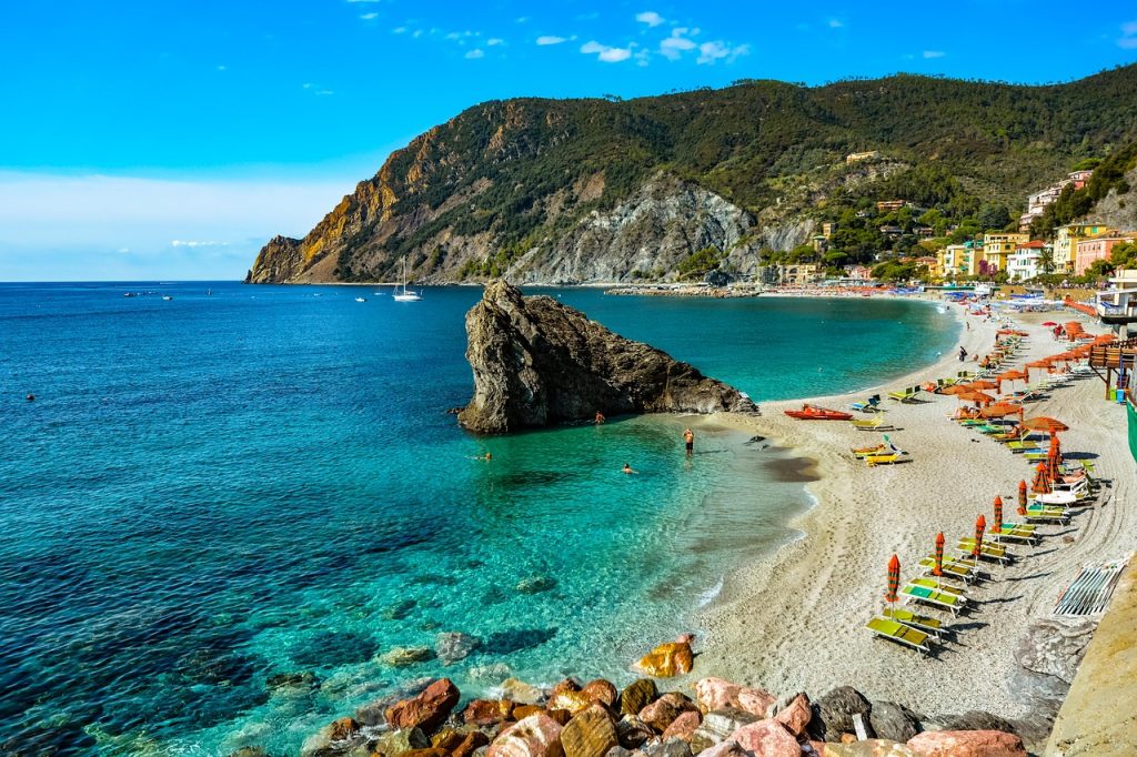 Visitare le Cinque Terre in treno: come funziona la Cinque Terre Card