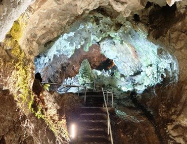 Grotta Vrelo: storia, esplorazioni e come visitarla da Skopje