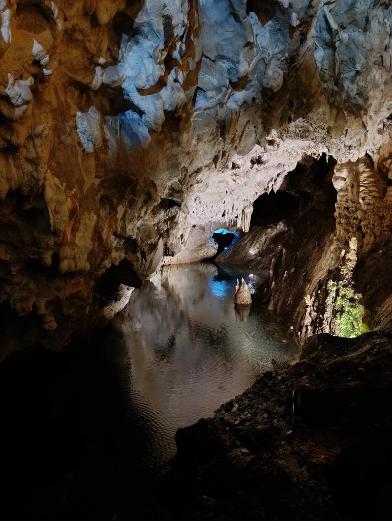 Grotta Vrelo: storia, esplorazioni e come visitarla da Skopje Grotta Vrelo: storia, esplorazioni e come visitarla da Skopje